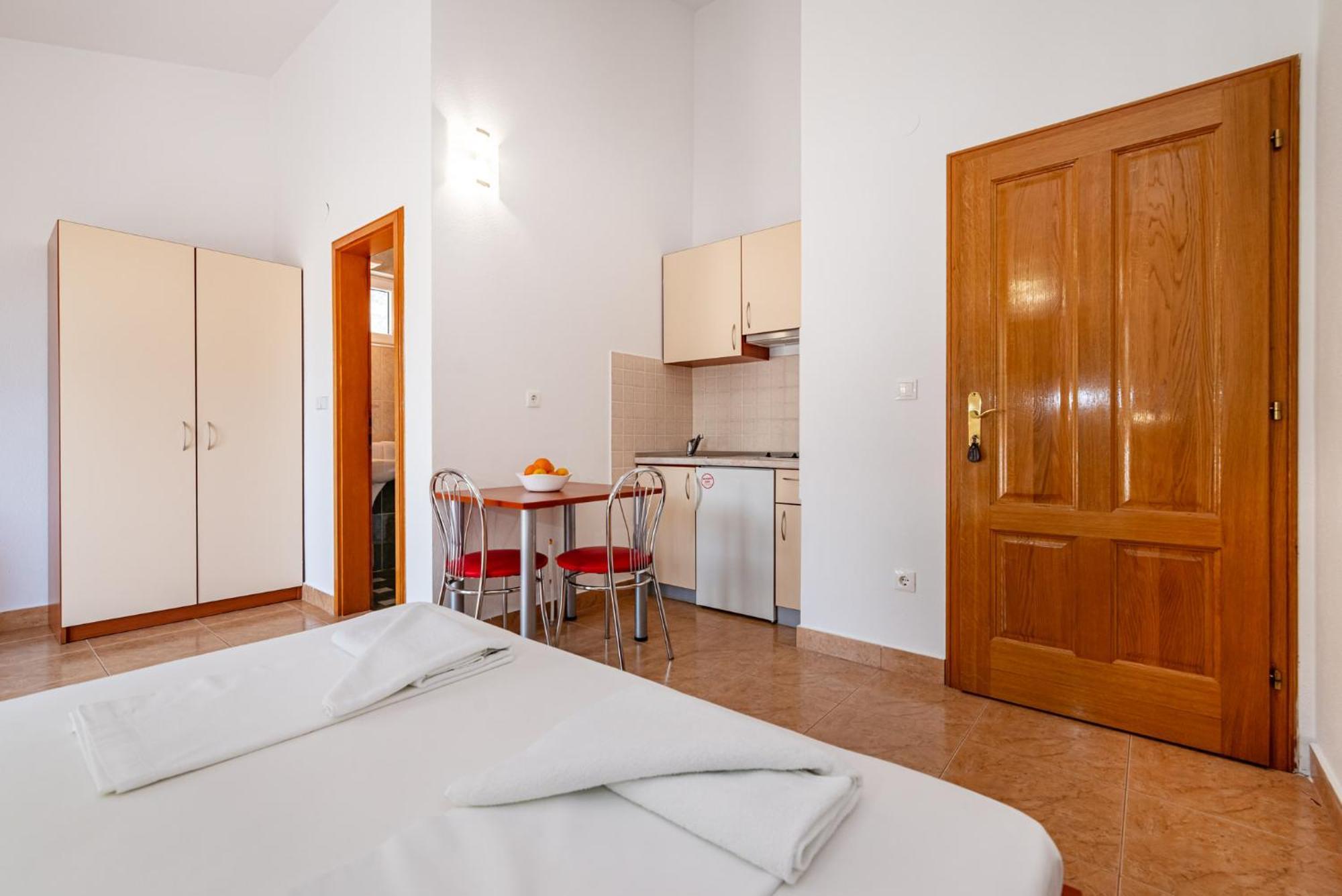 Apartments Prkacin 2 Стариград-Пакленица Экстерьер фото